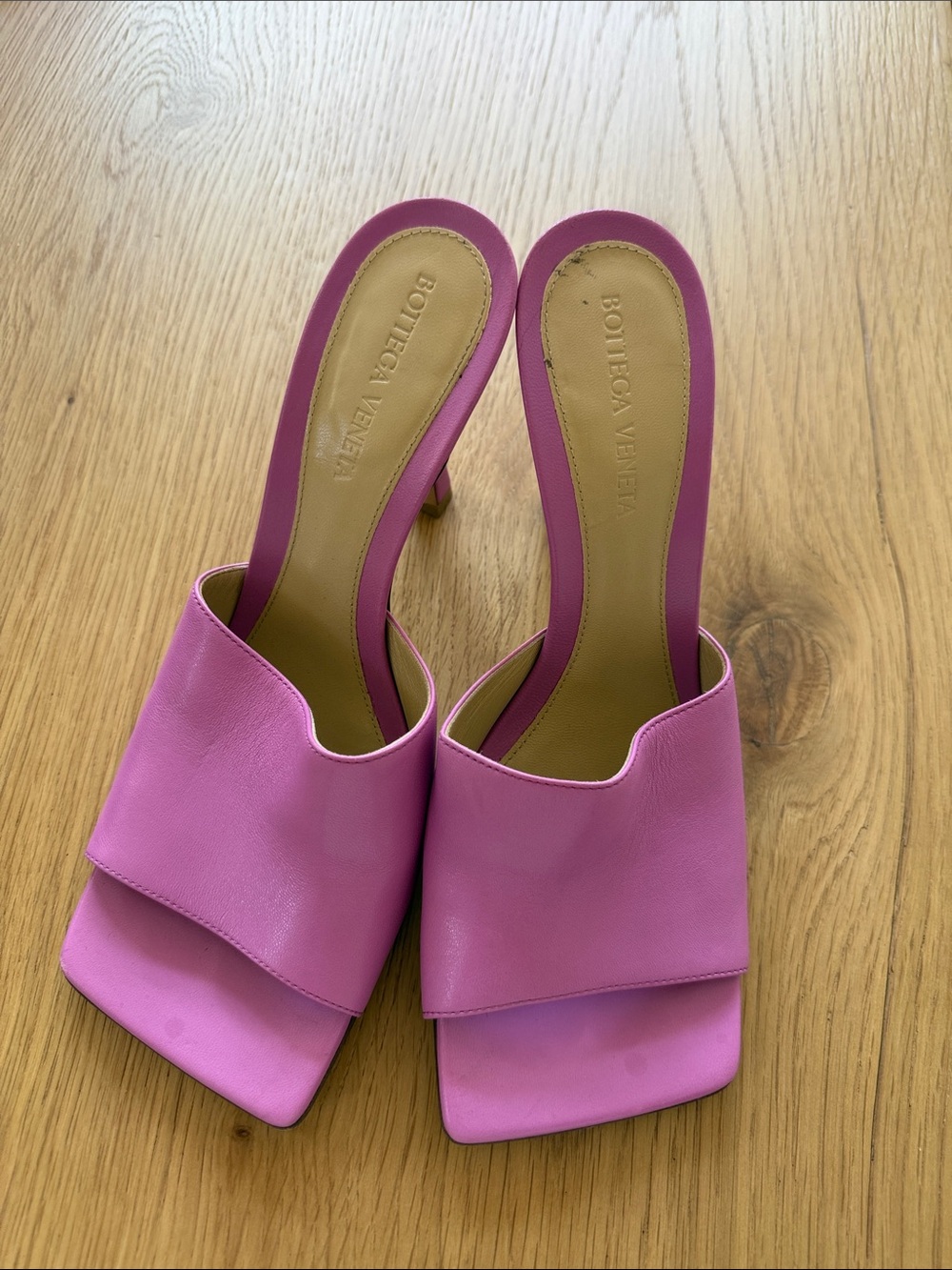 100% AUTHENTIC BOTTEGA VENETA STRETCH MULES